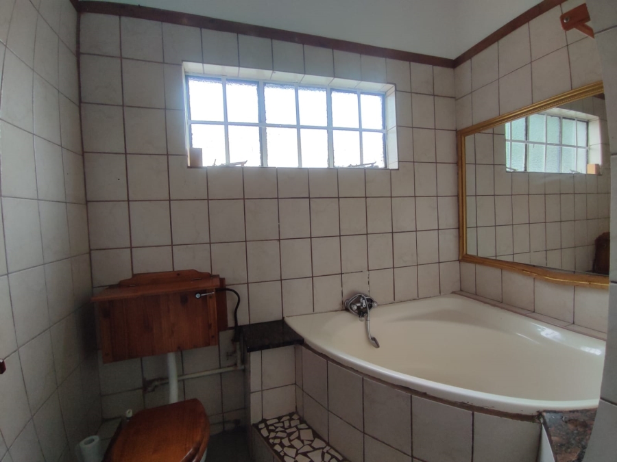 3 Bedroom Property for Sale in Rustenburg Central North West